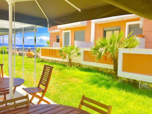Iekārtas, Nitelli's Houses in Toumpes (Lemnos)