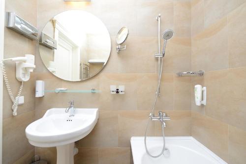 Cronwell Inn Stremyannaya - image 8