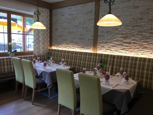 Restaurant, Gasthof Botenwirt in Faistenau
