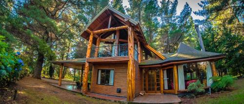 3 bedrooms, 7 beds