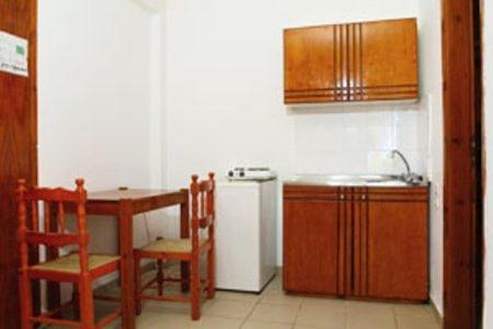 3 twin beds