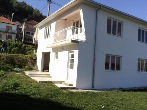 Зовнішній вигляд готелю, Apartments Suzana in Чапліна