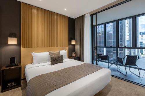 103244363 SKYE Hotel Suites Parramatta