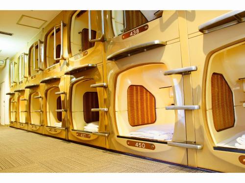 Capsule Inn Kinshicho, Tokio (fotografie 9)