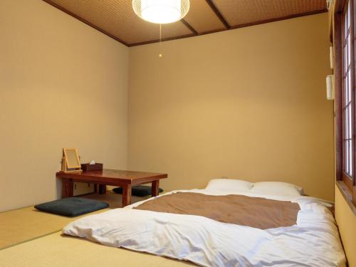 Japanese-Style Double Room with Shared Bathroom