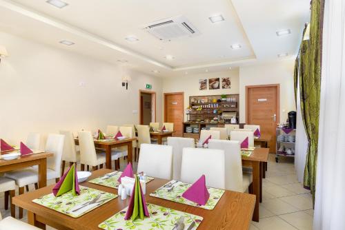 Hotel Zielony - image 4