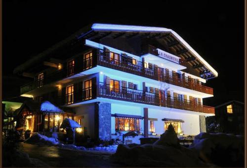 Hôtel La Chaumière - Hôtel - Morzine