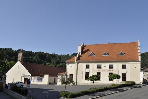 Hotel Zlatá Hvězda - image 13