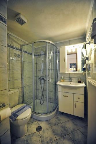 Irida Beach Resort Suites - image 8