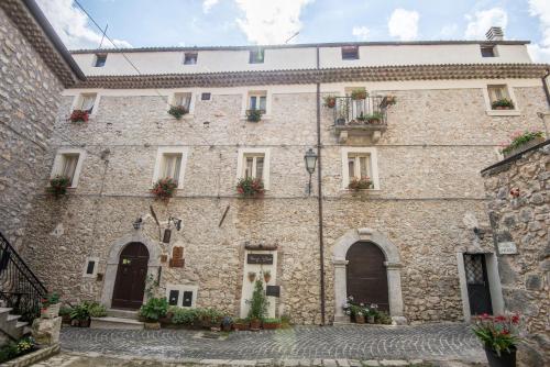 Entrance, Nena Al Borgo Castello in Pico
