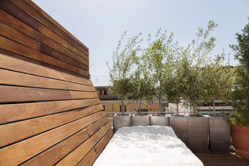 Beautiful Penthouse in Athens with outdoor jacuzzi - image 6