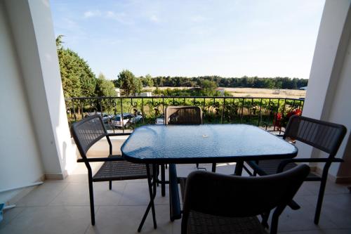 Kollari Apartments - image 4