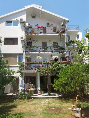 A szálláshely kívülről, Sunny Grapes Apartments in Rozino