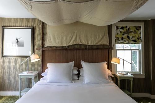 103327764 The Maidstone Hotel