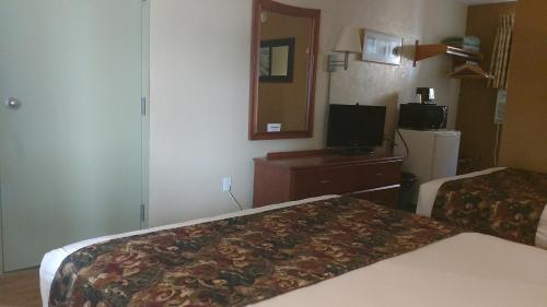 Marlane Motel - image 5