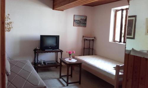 Apartment Tri Palme - image 2