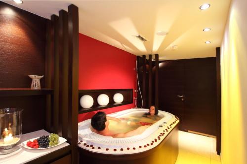 Hot tub, stefan Hotel in Solden