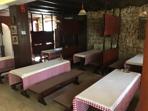 Restorāns, BNB Njeguska sijela in Kopito