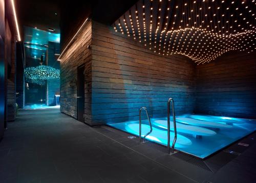 Karstais baseins, Resort Capi Hnizdo in Olbramovice Ves
