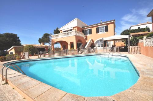 

Ca S'Avia - Bahia Grande, Big Pool!