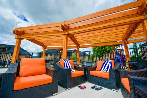 บริการและสิ่งอำนวยความสะดวก, Bighorn Meadows Resort in เรเดียมฮอตสปริง (บริติชโคลัมเบีย)