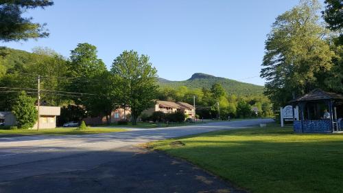 Franconia Notch Motel