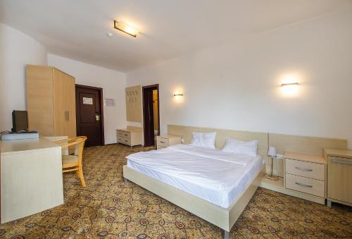 AselTur Brasov - image 8