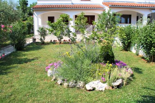 Haus Magnolia – Tar-Vabriga, IA