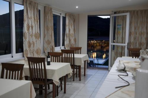Hotel Athinoula - main image