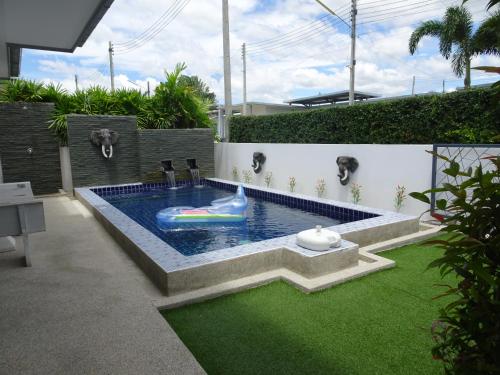 Luxury Private Pool Villa Luxury Private Pool Villa