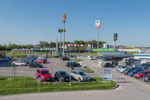 ルーダースドルフ Sleepin Premium Motel Loosdorf 3つ星 ホテル 施設