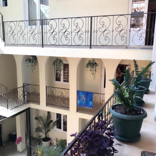 Guest House Larisa - image 2
