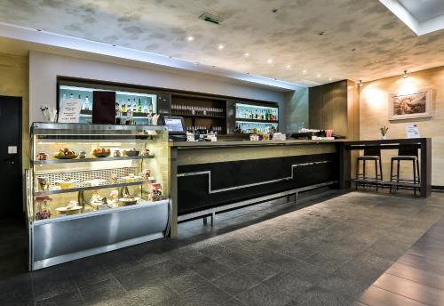 Vestabils, Hotel Stara Planina in Cuštica