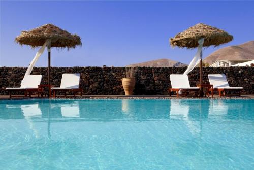 مسبح, Anna Traditional Apartments in مونوليثوس