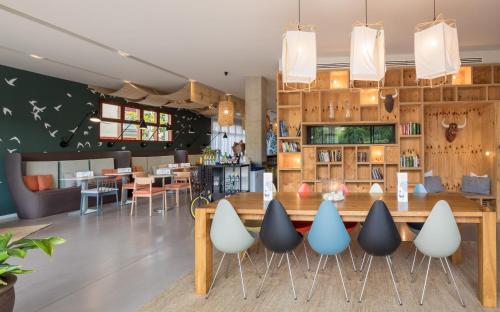 AQUA Hotel Bertran Park - image 12