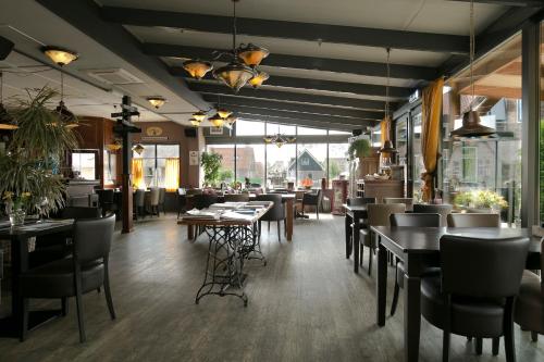 Ресторан, Hotel het Rietershuijs in Блокзижль