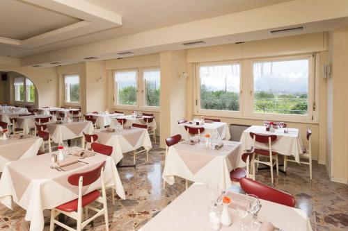 Étterem, Aktiv Hotel Eden in Dro