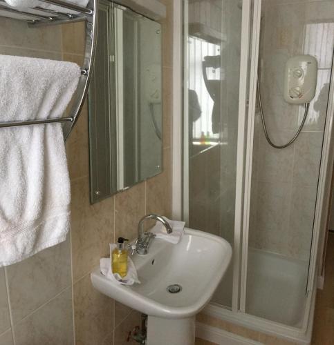 Arkaig Guest House - image 3