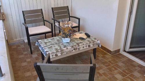  Apartments Krušvina in Lun