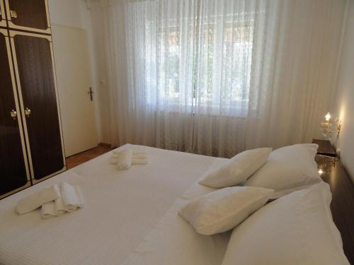 Dada Apartment