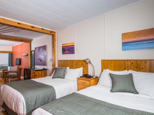 Au Pic de l'Aurore Motel-Chalets in Perce