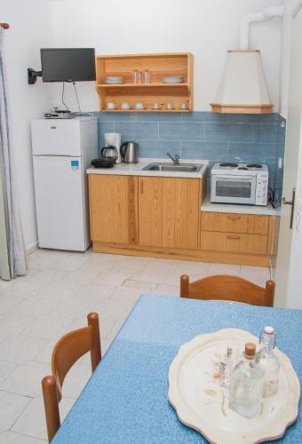  Zorbas Hotel & Apartments in Agia Pelagia