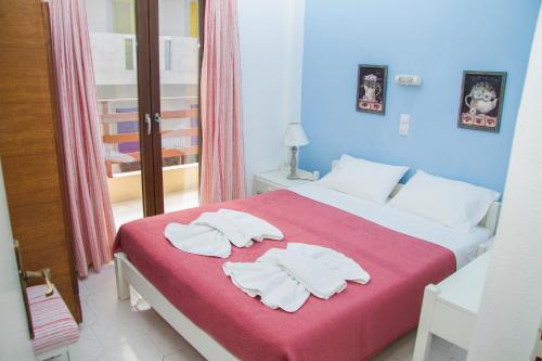  Zorbas Hotel & Apartments in Agia Pelagia