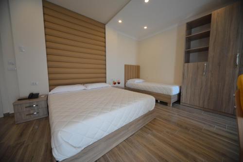 Hotel Elesio - image 2