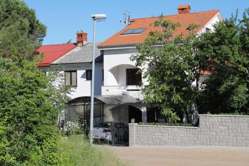  Apartment Malinska 5353c in Vantačići