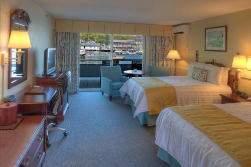 Browns Wharf Inn - Accommodation - Boothbay Harbor