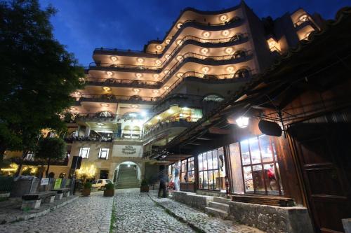 Hotel PANORAMA Kruje view on the castle and the old town - 출입구