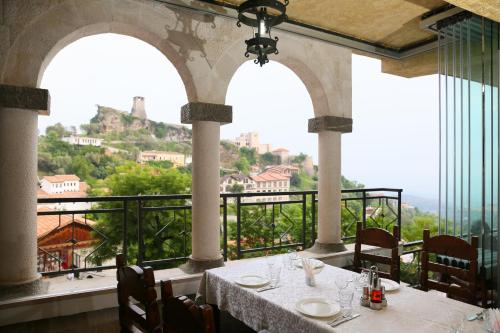 Hotel PANORAMA Kruje view on the castle and the old town - 레스토랑