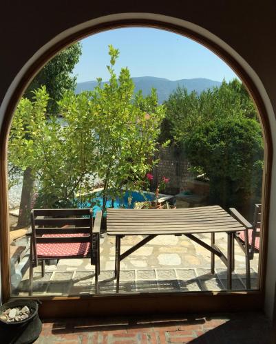 St John's House - image 12