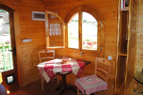 la Roulotte du Cos in Lafrancaise